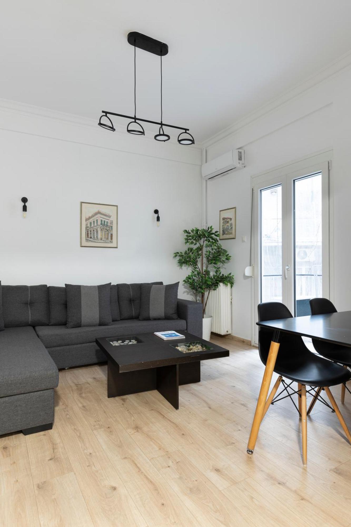 Olympic Hadrian View Apartment! 雅典 外观 照片